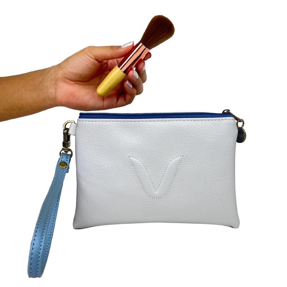 COSMETIQUERA O MONEDERO PARA MUJER RUANDA METALIZADO EN CUERO VEGANO CON PULSERA