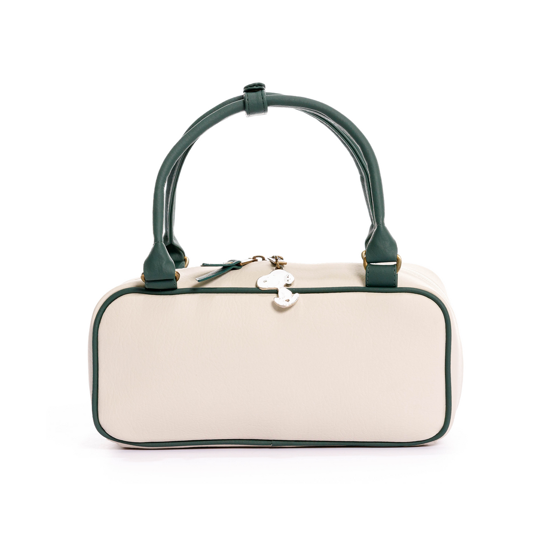 Manos libres para mujer con cargaderas Snoopy fabricado en PVC con estilo repujado con cargaderas para hombros
