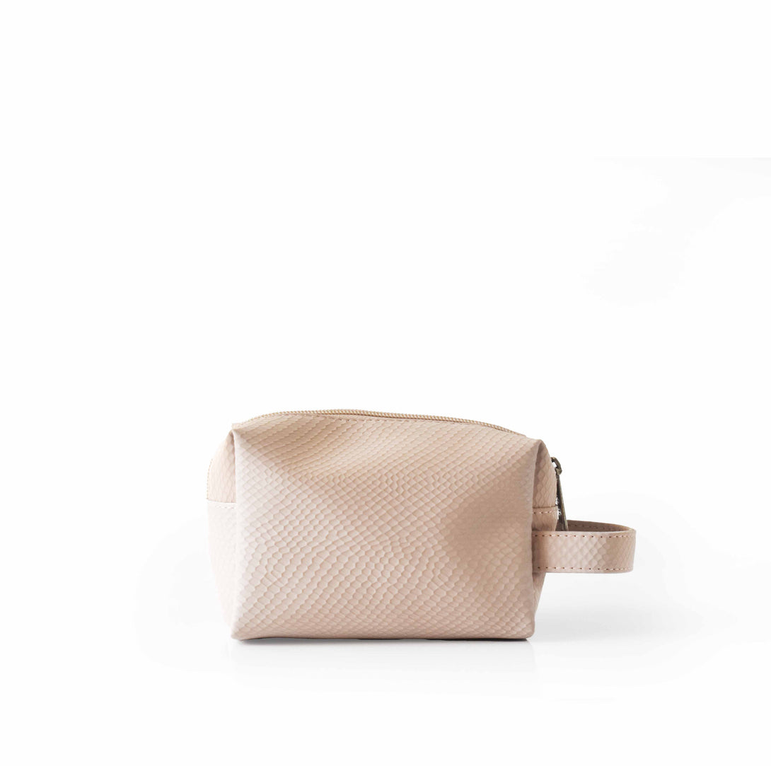 cosmetiquera mini parís color rosado con cremallera y pulsera