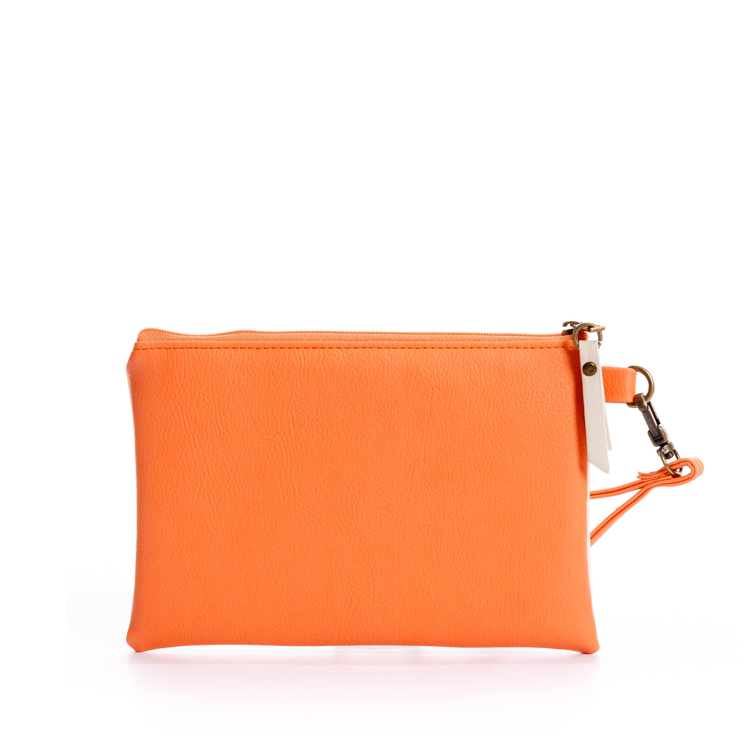 cosmetiquera pequeña, fabricado en pvc con pulsera, y bordado, color naranja
