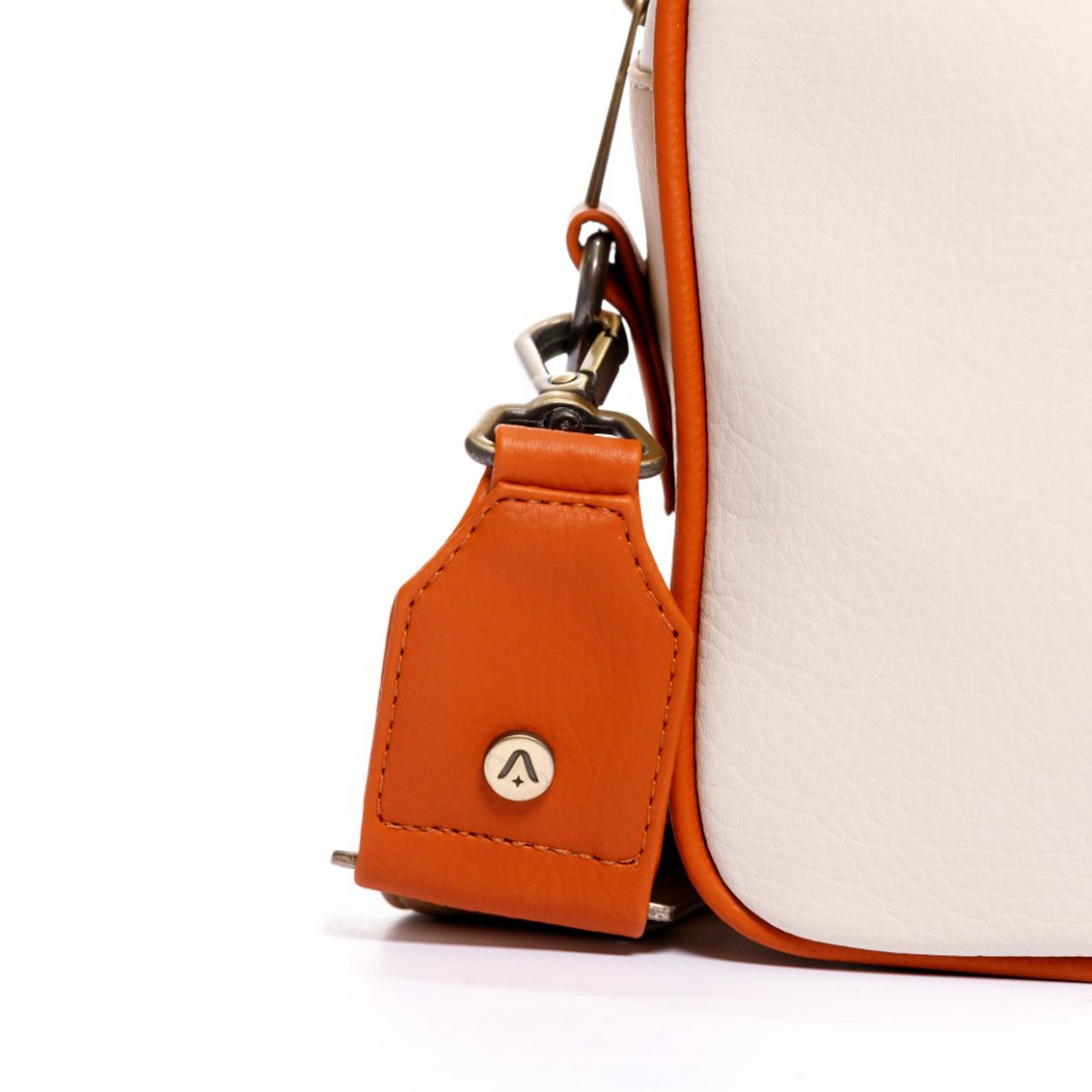 MANOS LIBRES PARA MUJER ROMA DURAZNO CON CARGADERA REMOVIBLE