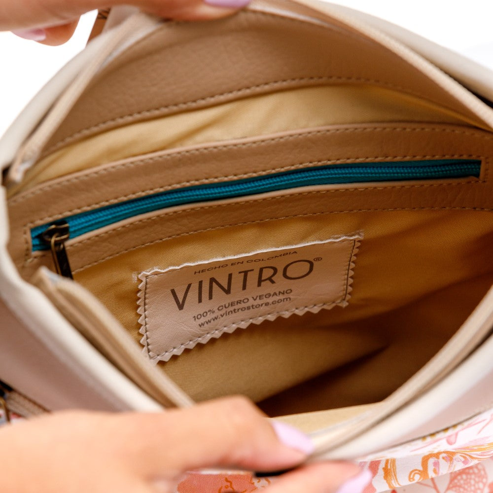 MANOS LIBRES PARA MUJER CHIPRE NARANJA EN CUERO VEGANO CON BOLSILLO EXTERNO