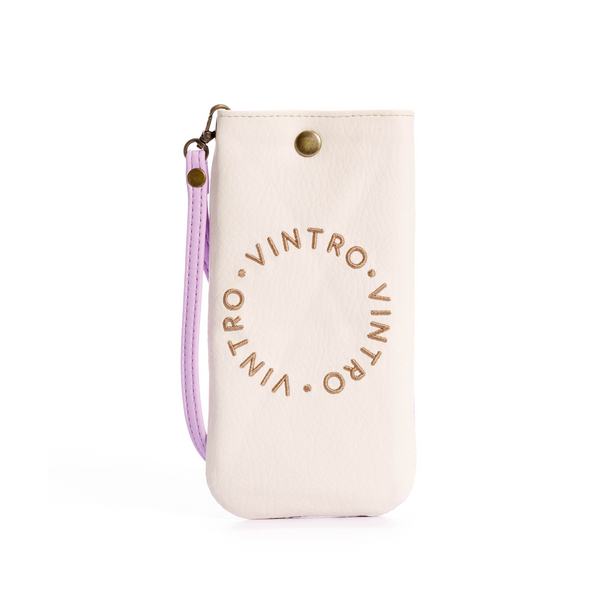 estuche para gafas o celular en color solido, fabricado en pvc, con pulsera y bordado color lila