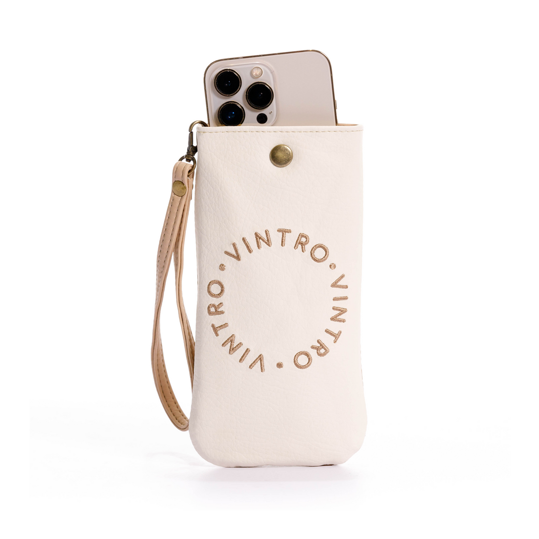 estuche para gafas o celular en color solido, fabricado en pvc, con pulsera y bordado color beige