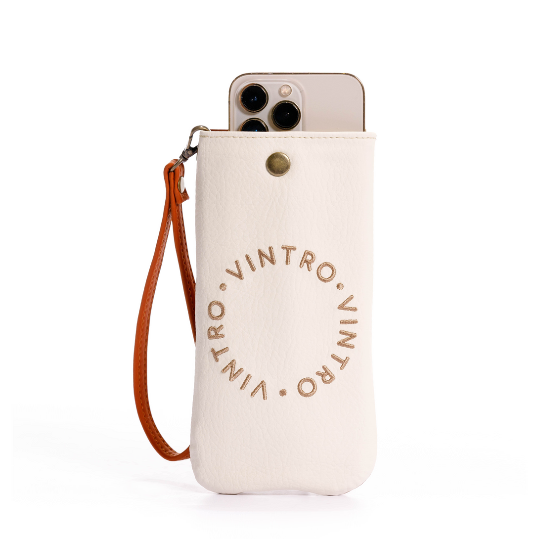 estuche para gafas o celular en color solido, fabricado en pvc, con pulsera y bordado color granate