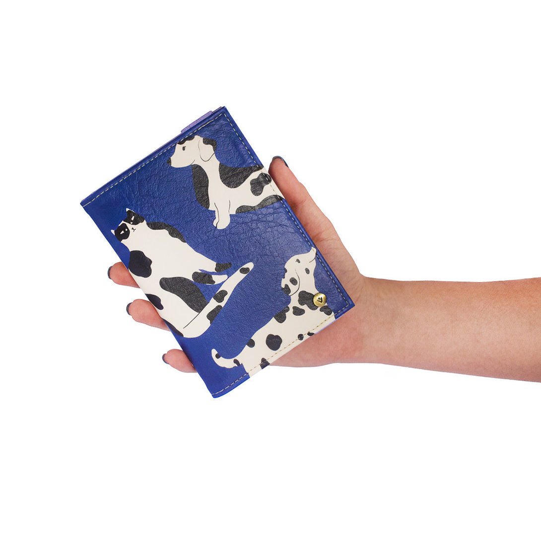 Porta Pasaporte Praga Azul Para Mujer Pets & Friends
