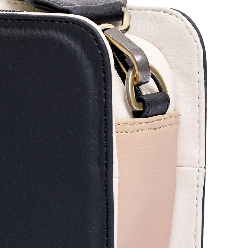 MANOS LIBRES PARA MUJER VIENA NEGRO CON CARGADERA EXTRAIBLE